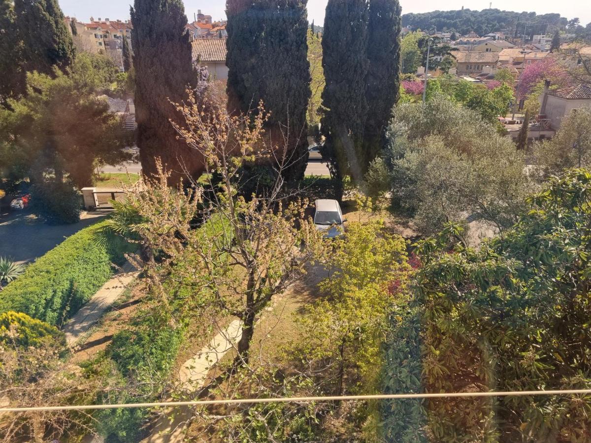 רוביני Greenview Apartment With Parking מראה חיצוני תמונה