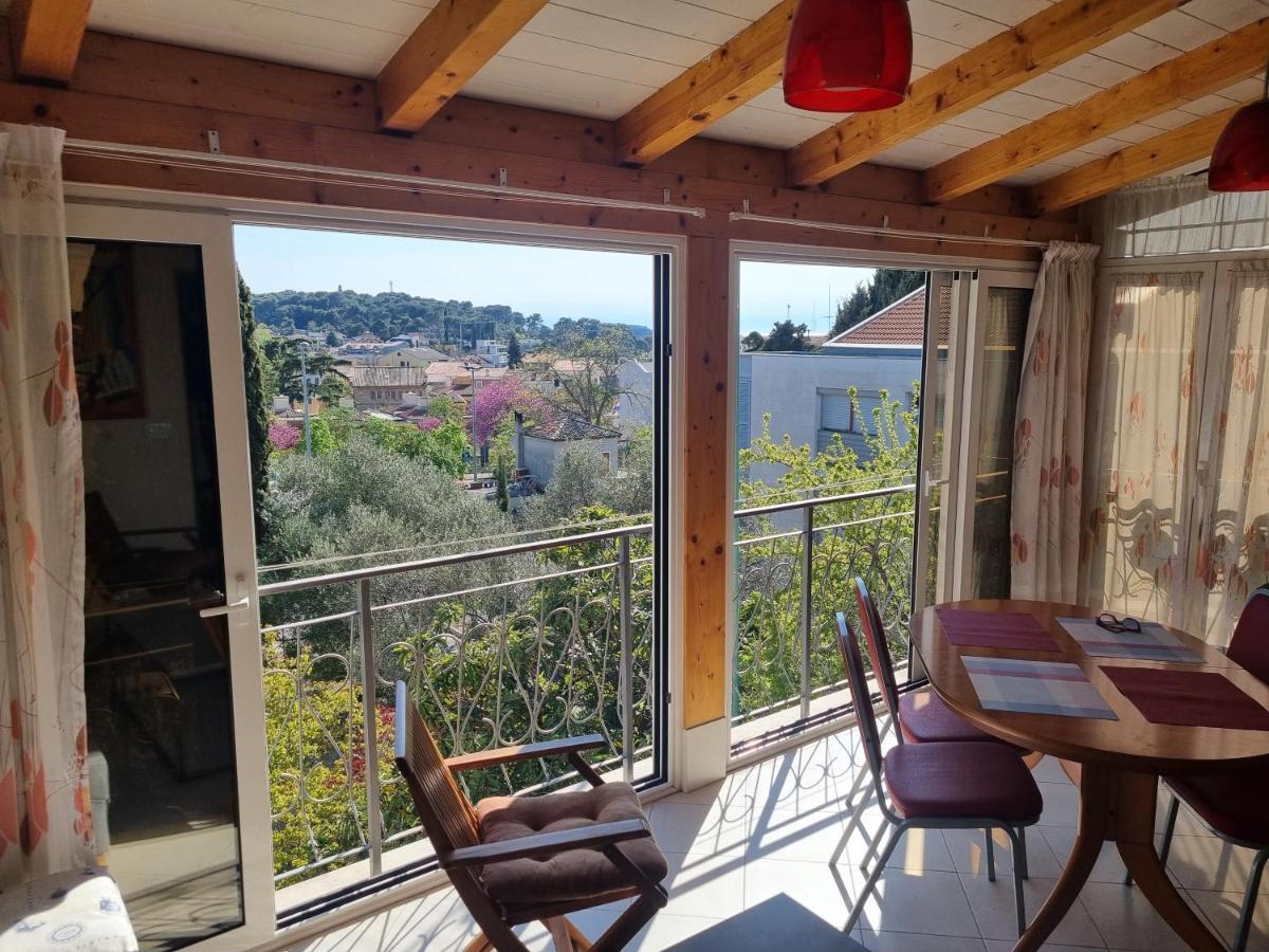 רוביני Greenview Apartment With Parking מראה חיצוני תמונה
